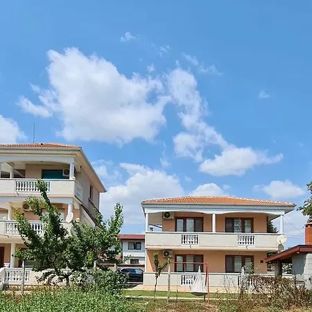 House Varna-4 3* Krapets (Dobrich)